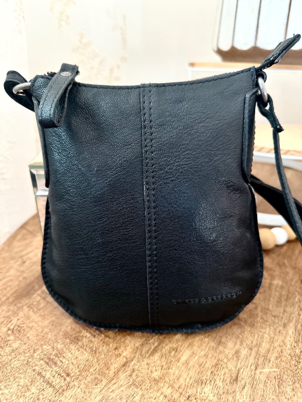 Spikes & Sparrow Black Genuine Leather Crossbody Bag Adjustable Strap